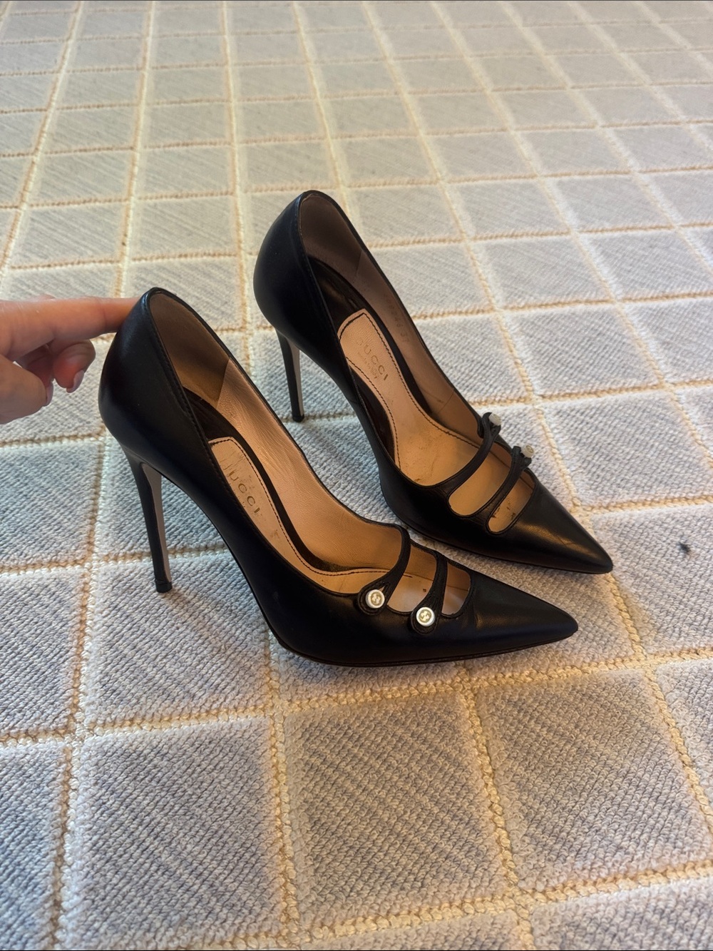 GUCCI Black Pointed-Toe Stiletto Pumps with Triple Strap Detail